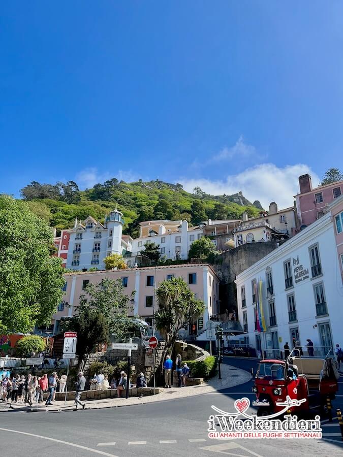 Guida di viaggio di Sintra, Portogallo: Esplorare il Castello dei Mori e  Pianificare il Tuo Viaggio